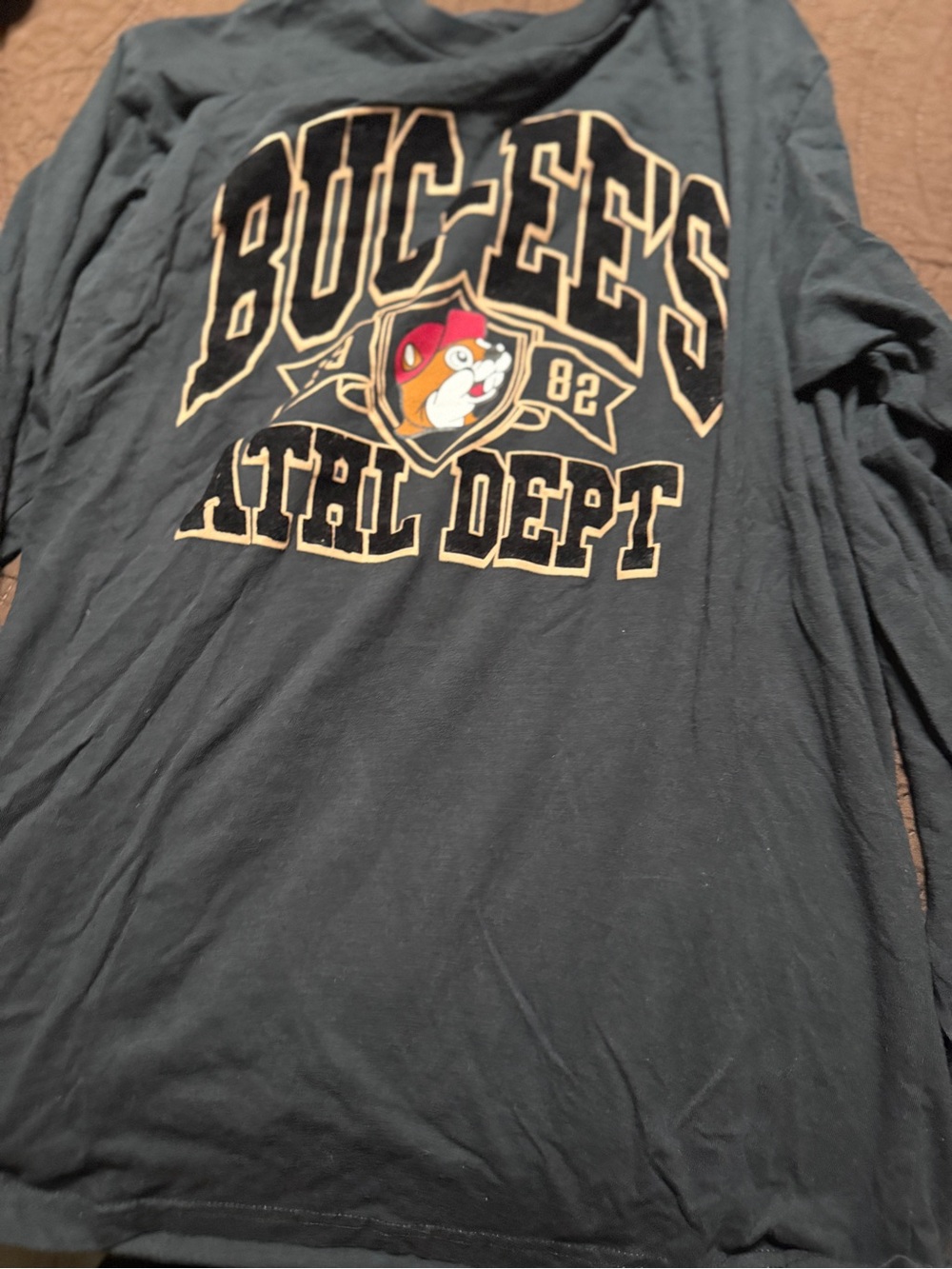 Buc-ee's Black Long-Sleeve Athletic Graphic Tee